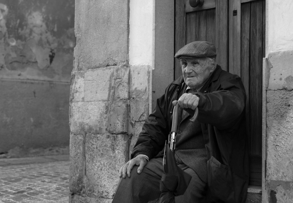 A Sicilian Elder in a Coppola, copyright Jann Huizenga